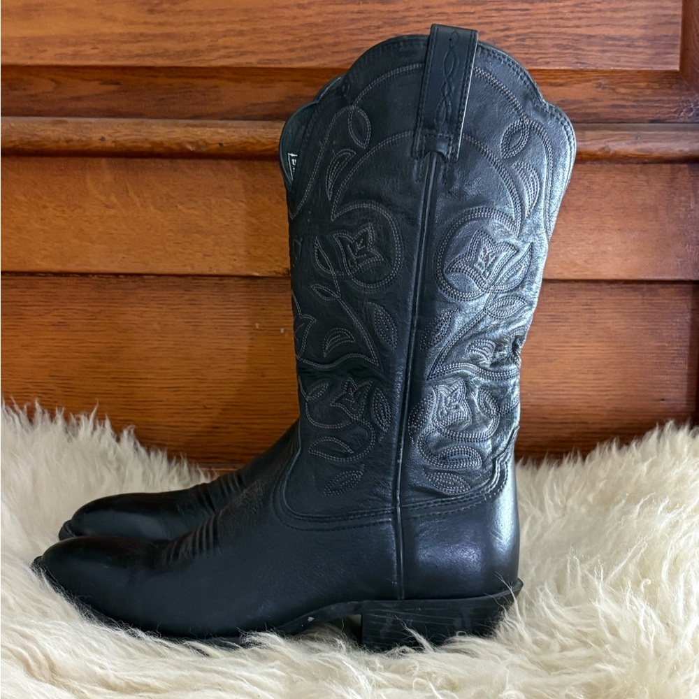 NWOB Ariat Heritage R Toe Black Leather Embroidered Western Boots - Picture 2 of 6